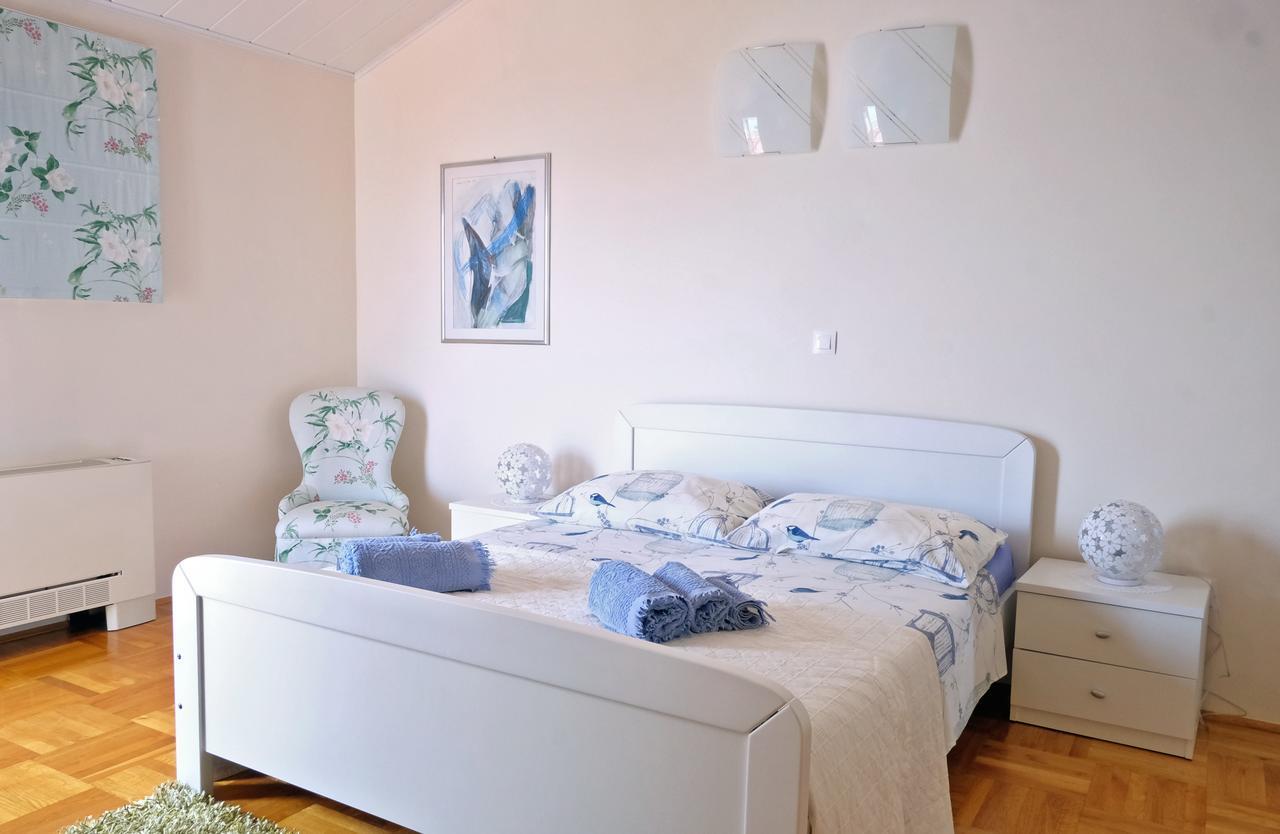 Villa Luciana Mimice Bagian luar foto