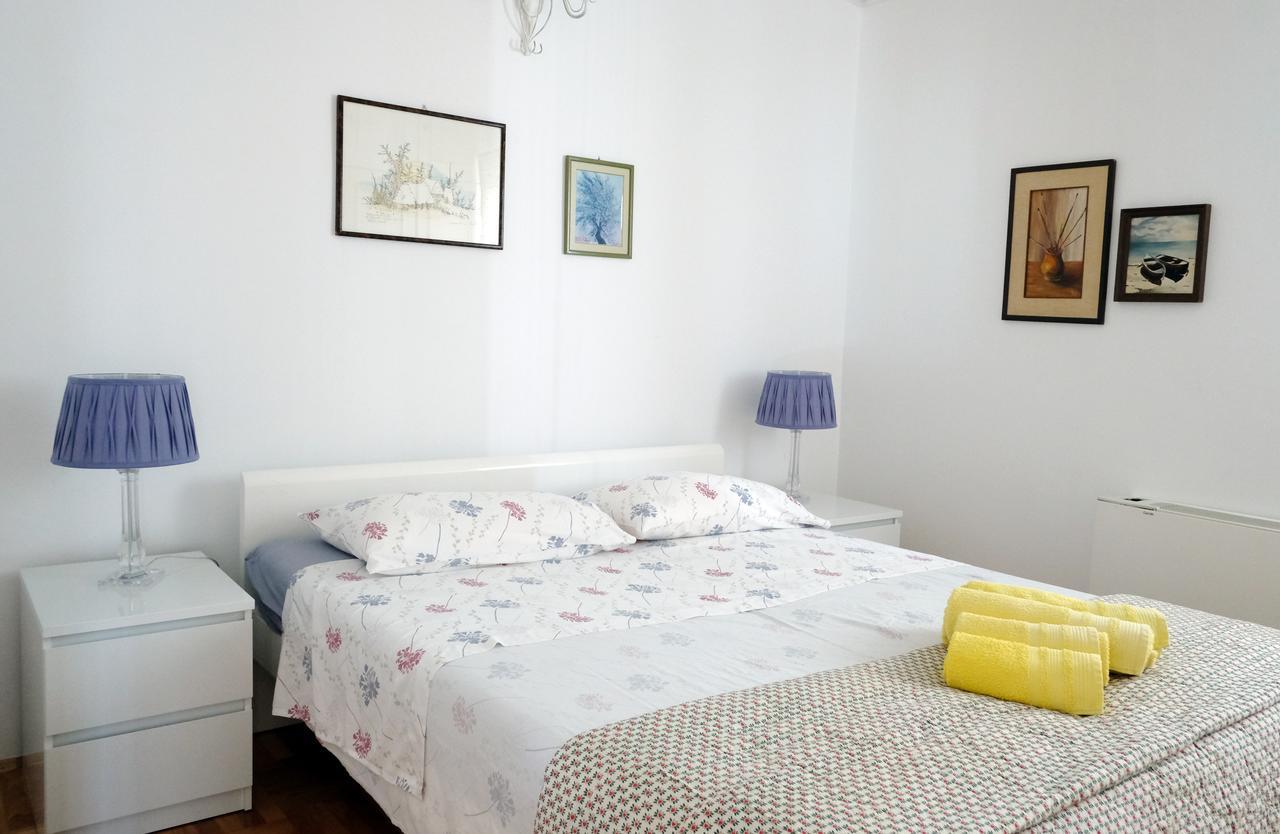 Villa Luciana Mimice Bagian luar foto