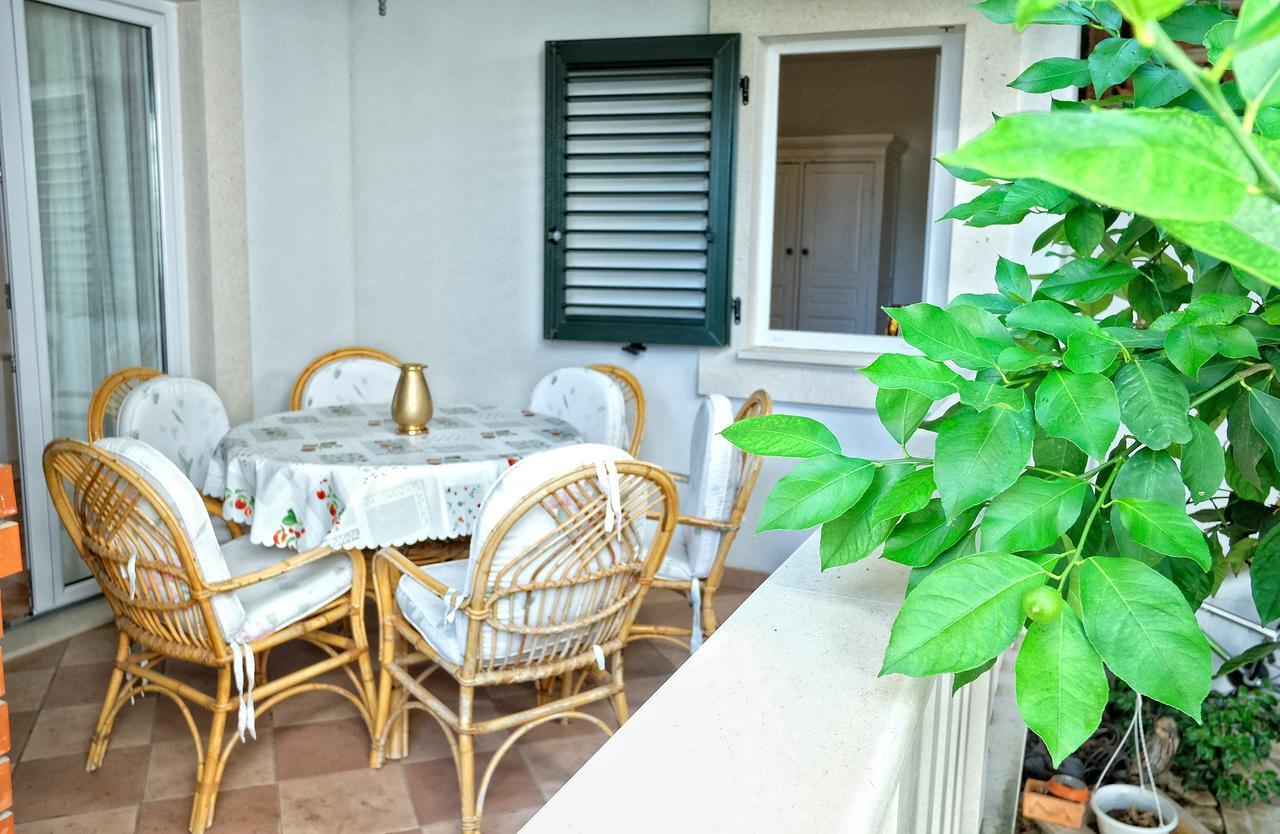 Villa Luciana Mimice Bagian luar foto