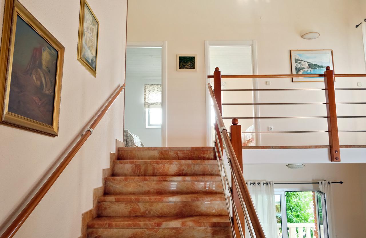 Villa Luciana Mimice Bagian luar foto